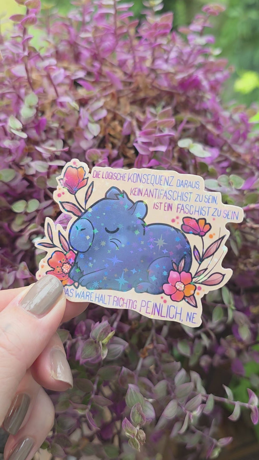 Holo-Sticker "Antifaschisten-Capybara"